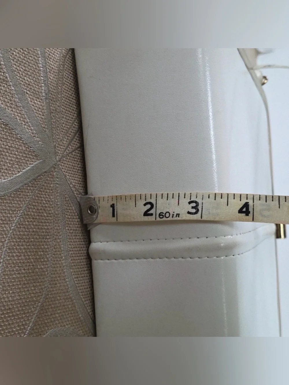 Vintage White Double Kisslock Shoulder Bag Purse. Mid-Century “camera” bag.
